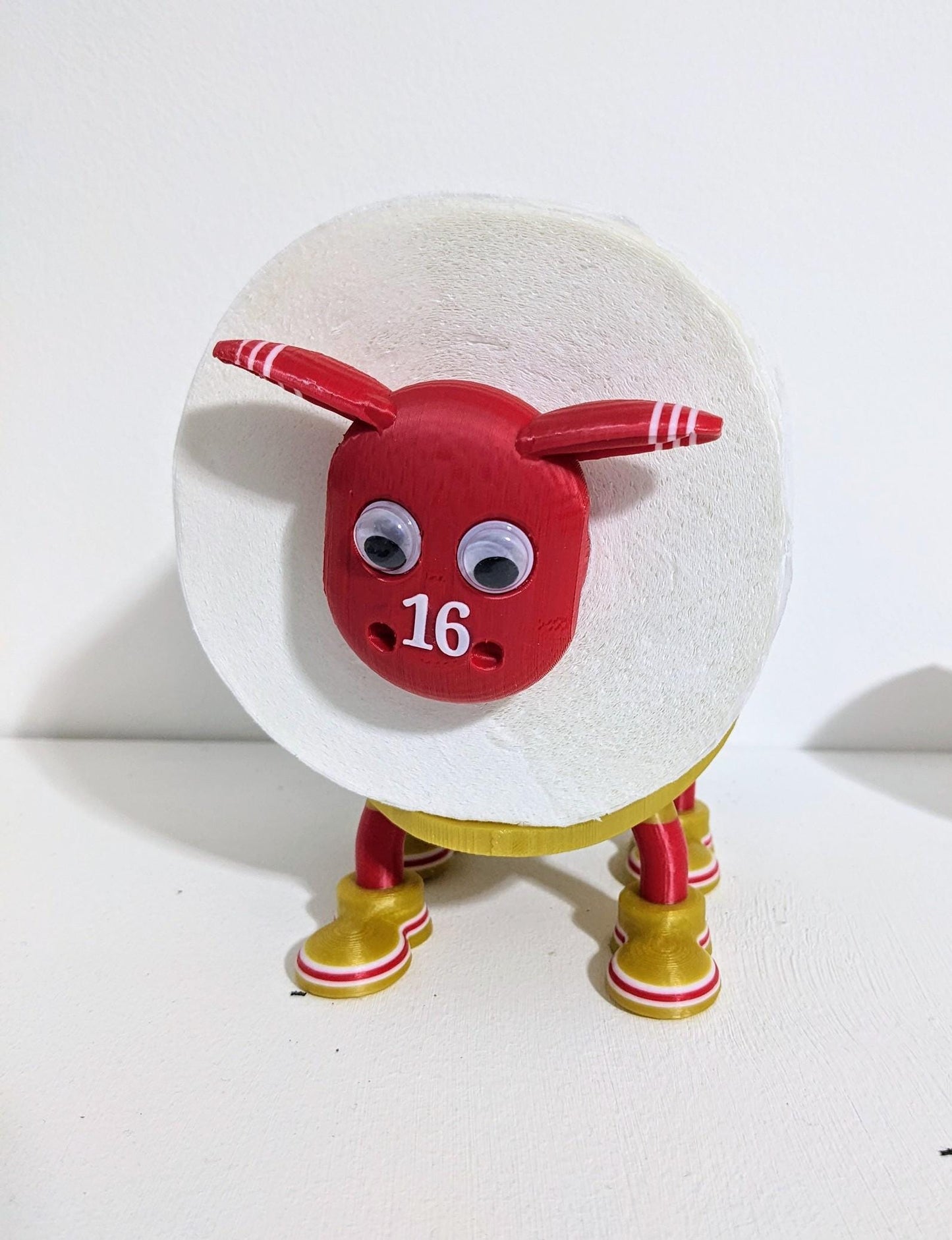 Chicago Bears American football spare toilet roll holder, NFL themed restroom novelty bathroom accessory with personalised player number.