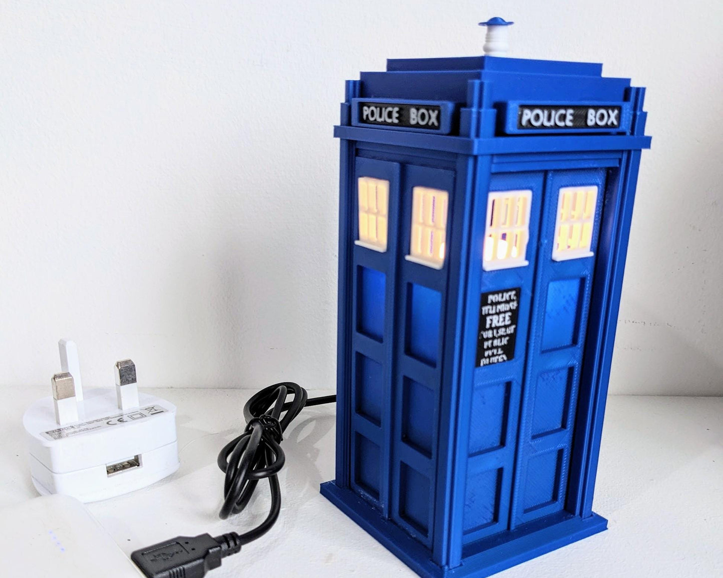 Tardis Night light Dr Who themed 1 watt white USB powered led bulb. Police Telephone public phone box hand made in Navy or Medium Blue