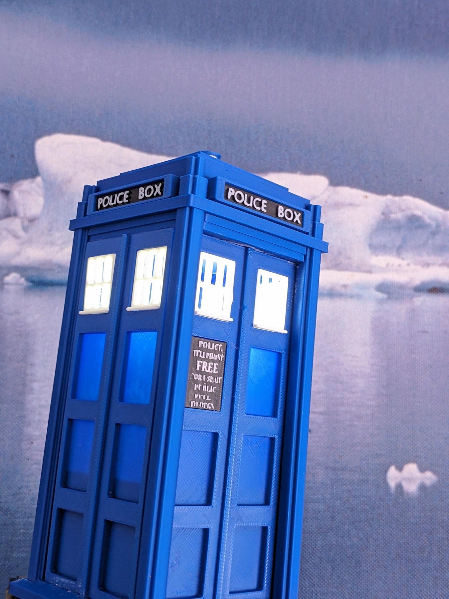 Tardis Night light Dr Who themed 1 watt white USB powered led bulb. Police Telephone public phone box hand made in Navy or Medium Blue