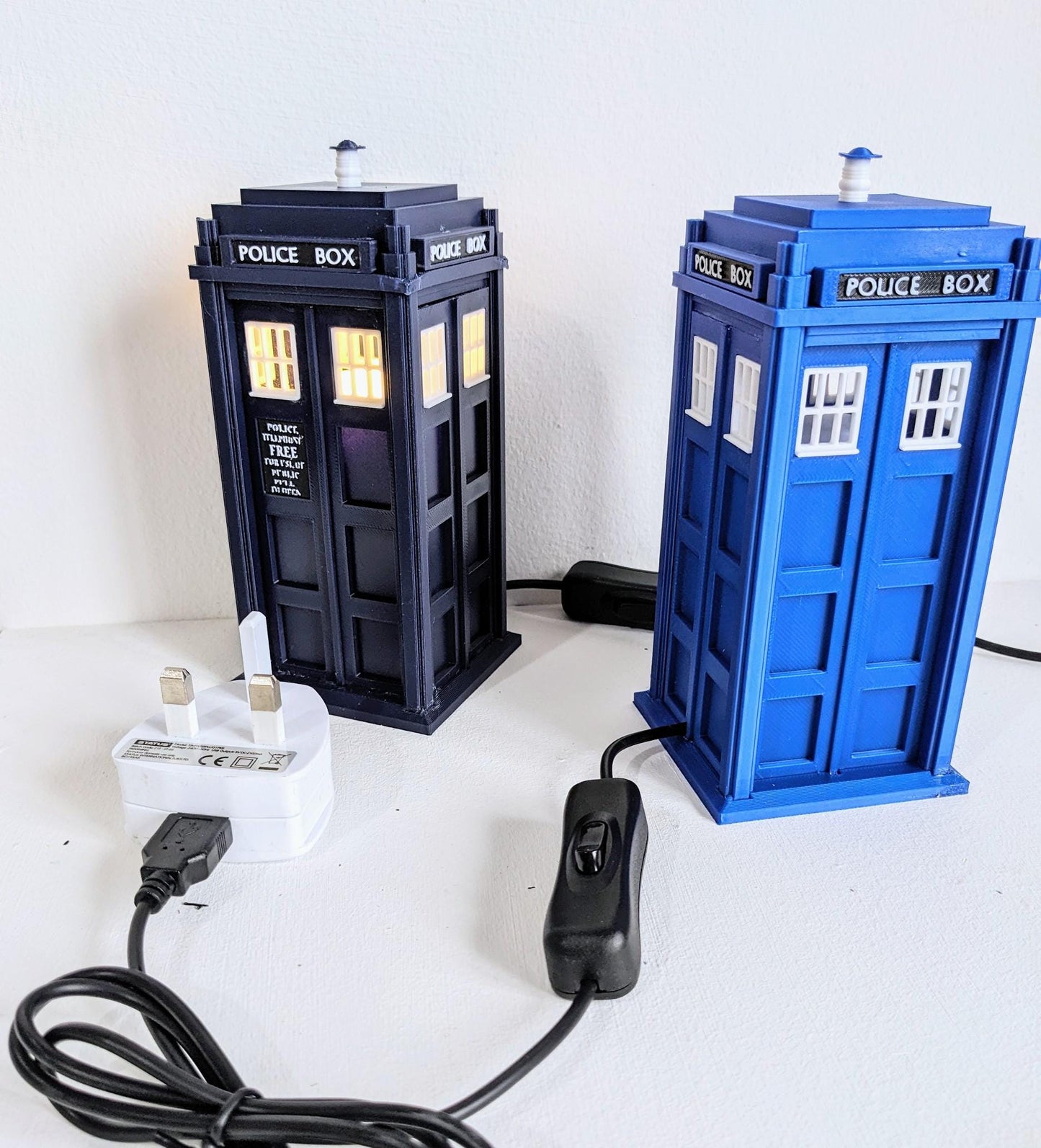 Tardis Night light Dr Who themed 1 watt white USB powered led bulb. Police Telephone public phone box hand made in Navy or Medium Blue