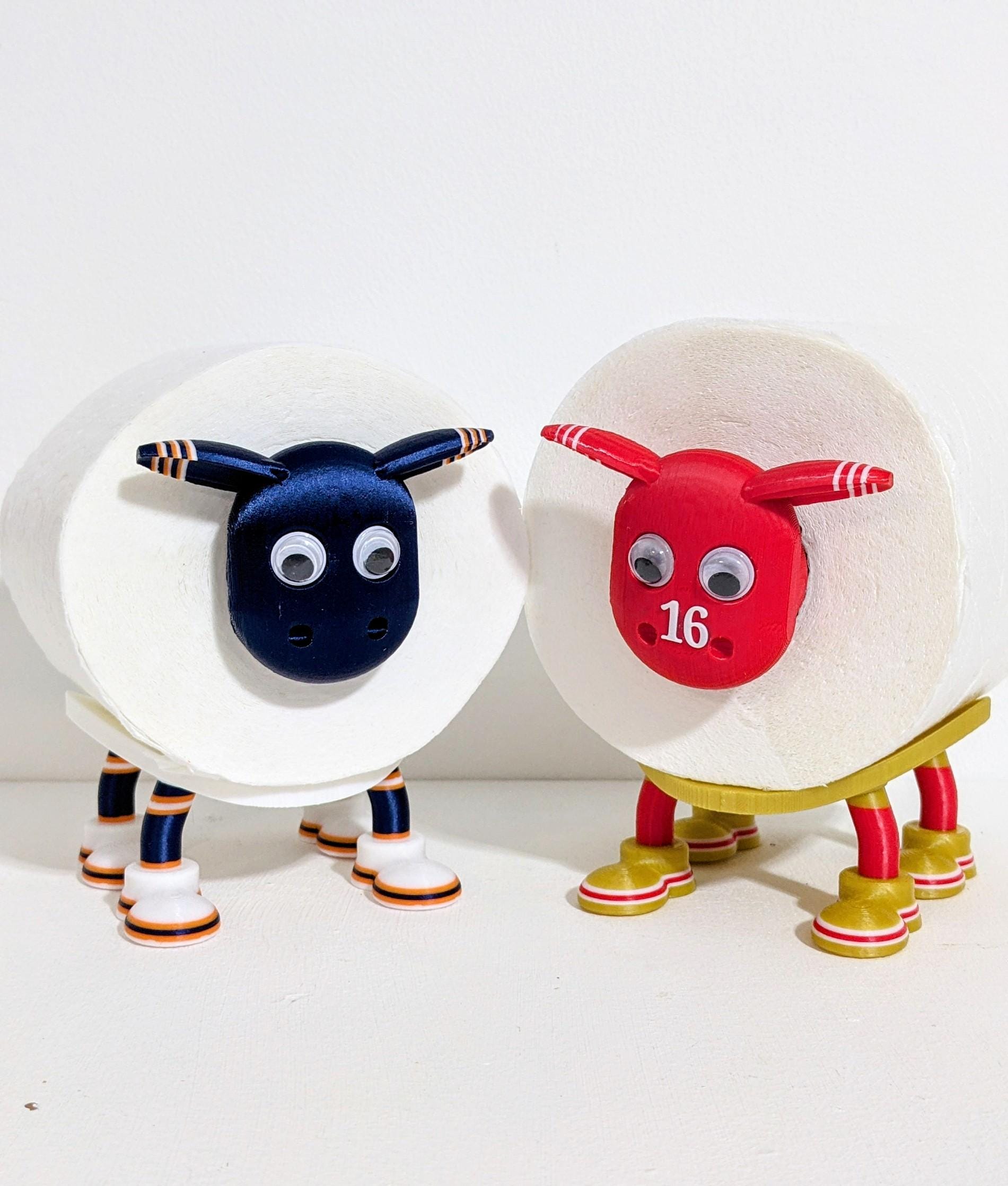 Chicago Bears American football spare toilet roll holder, NFL themed restroom novelty bathroom accessory with personalised player number.