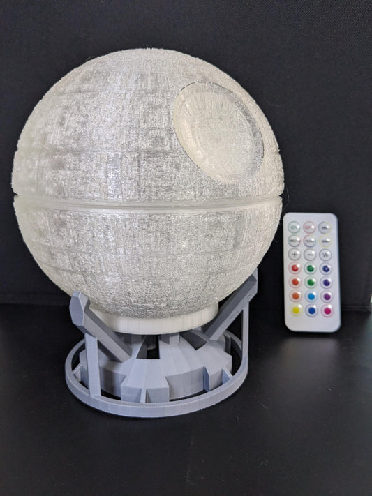 Death star night light, with optional colour changing remote control. A star wars must have collectable lamp, hand made in the UK.
