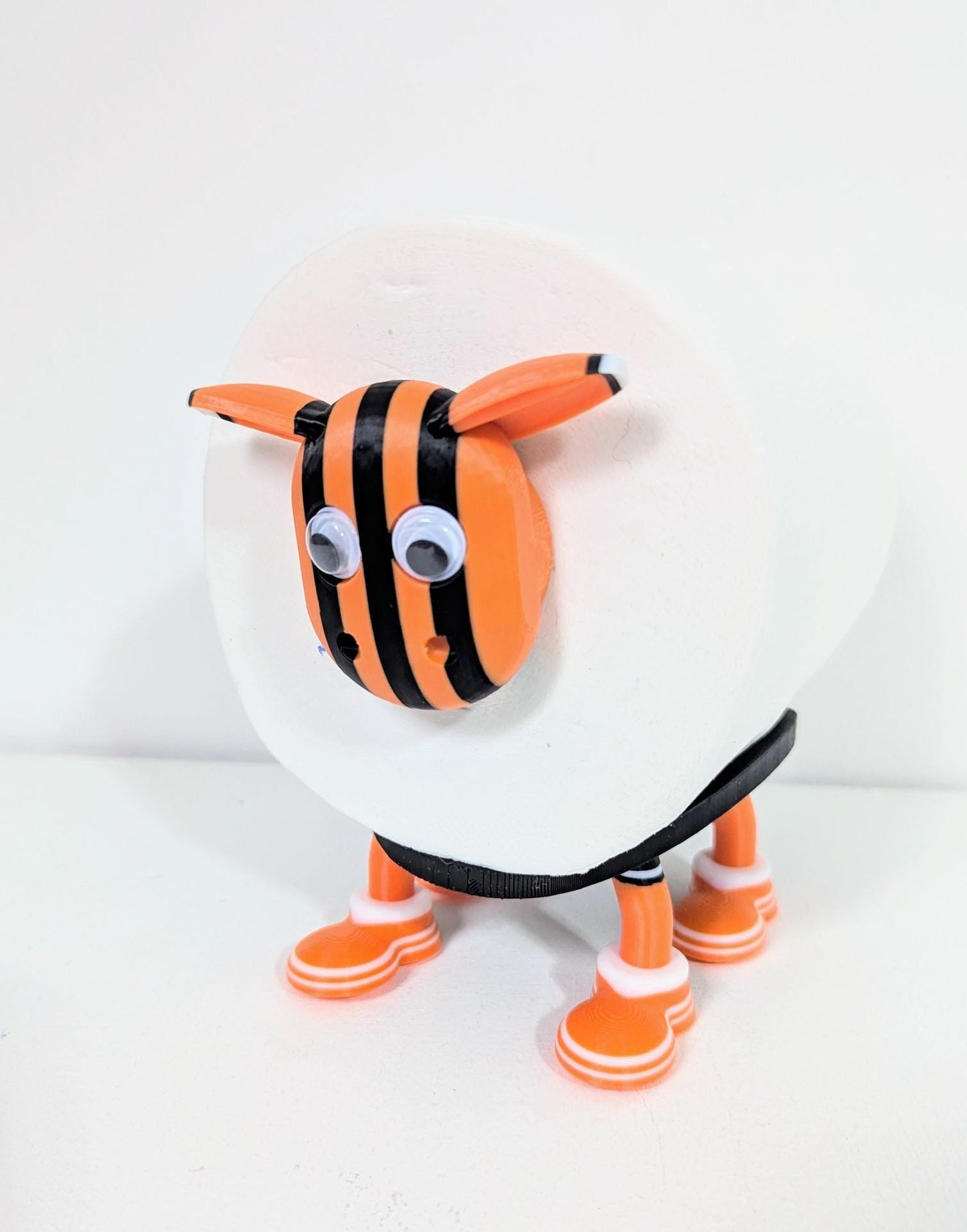 Dundee United Scottish Premier Sheep toilet roll holder. 2025 Home shirts with the Arabs customised football boots.