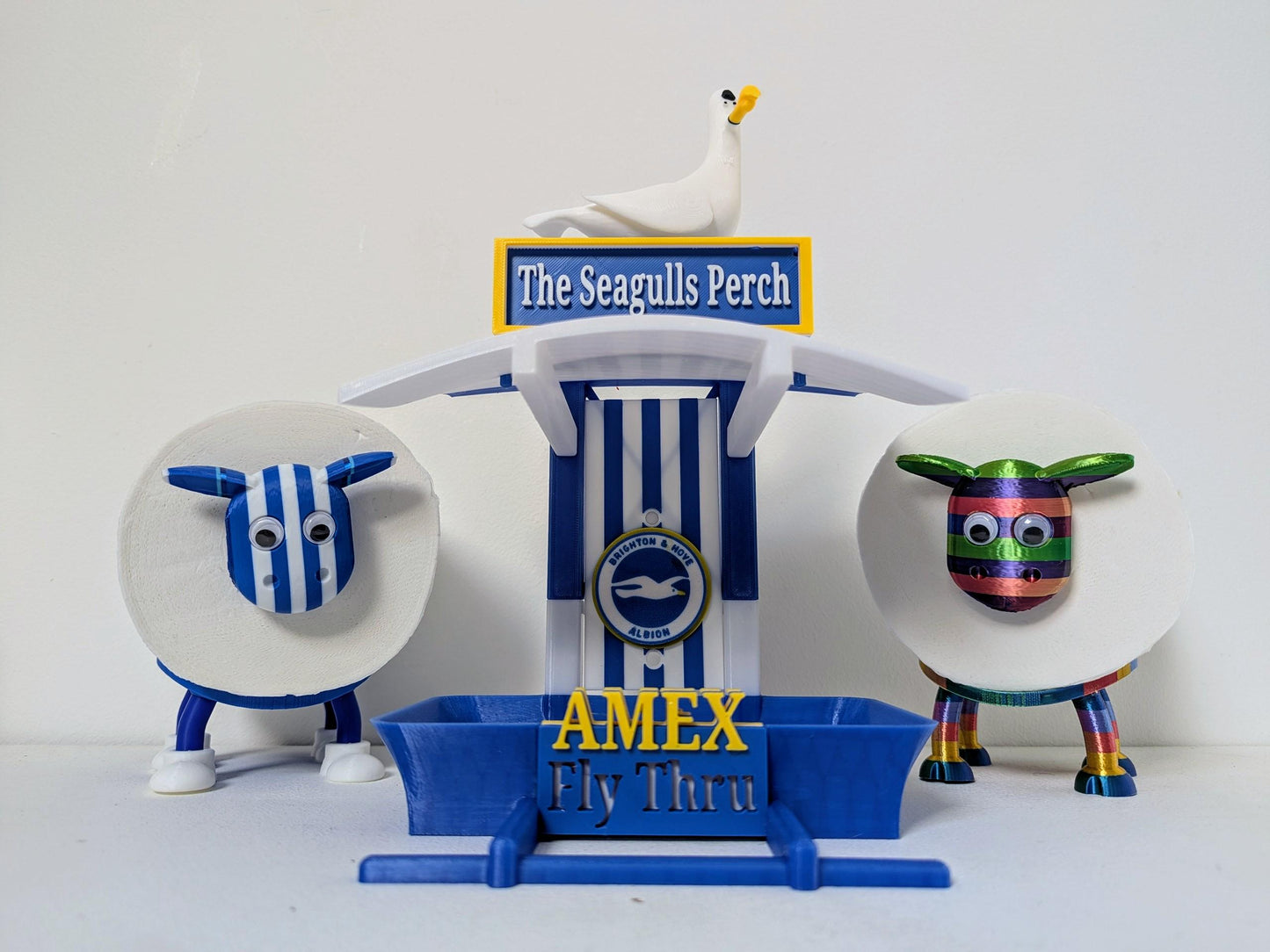 Brighton & Hove Albion “The Seagulls Perch” – AMEX Fly Thru Bird Feeder. Novelty BHA fans garden accessory