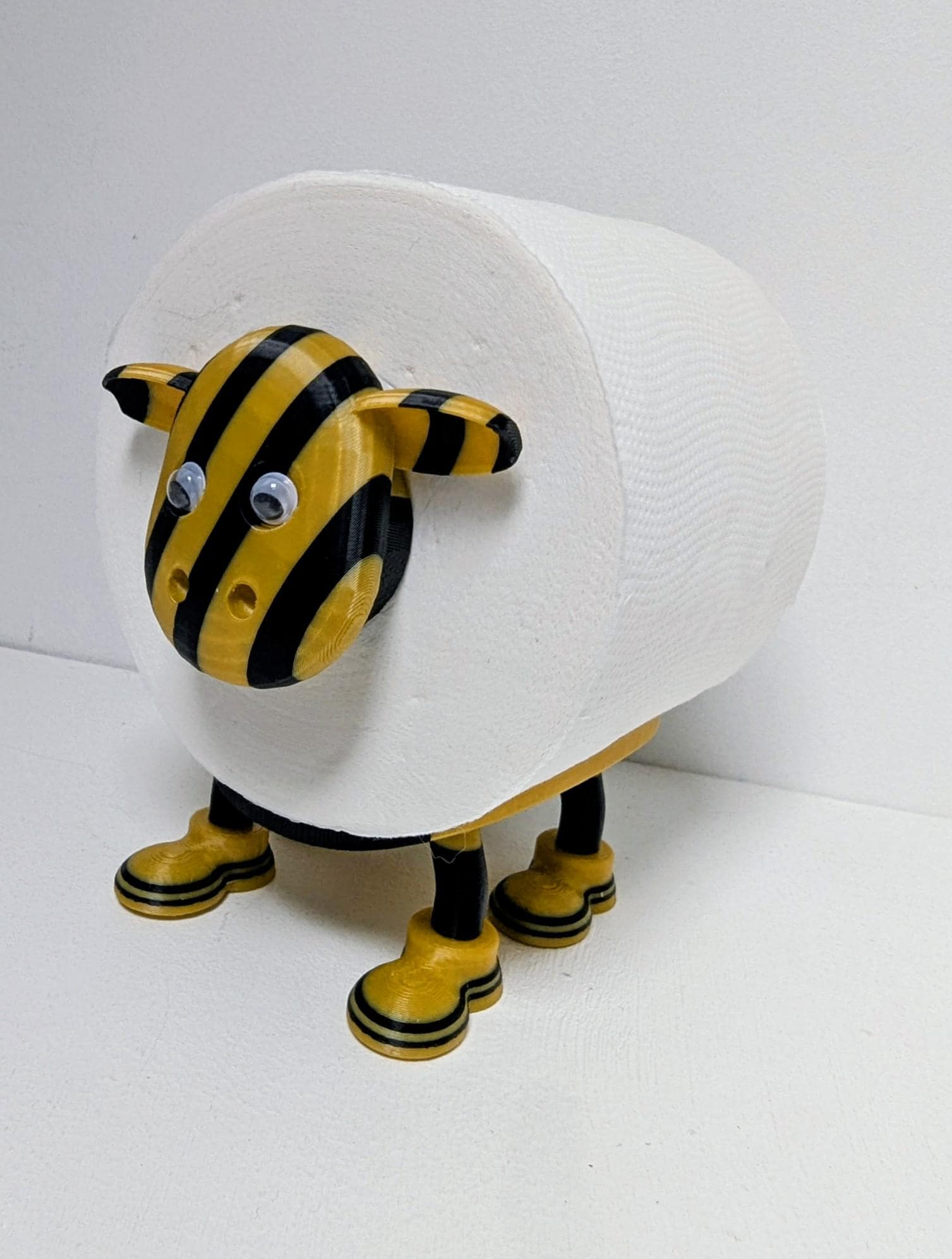 Castleford Tigers SuperSheep Toilet Roll Holder, Classy Cas Fan Bathroom Decor, West Yorkshire SuperLeague Rugby Supporters Present