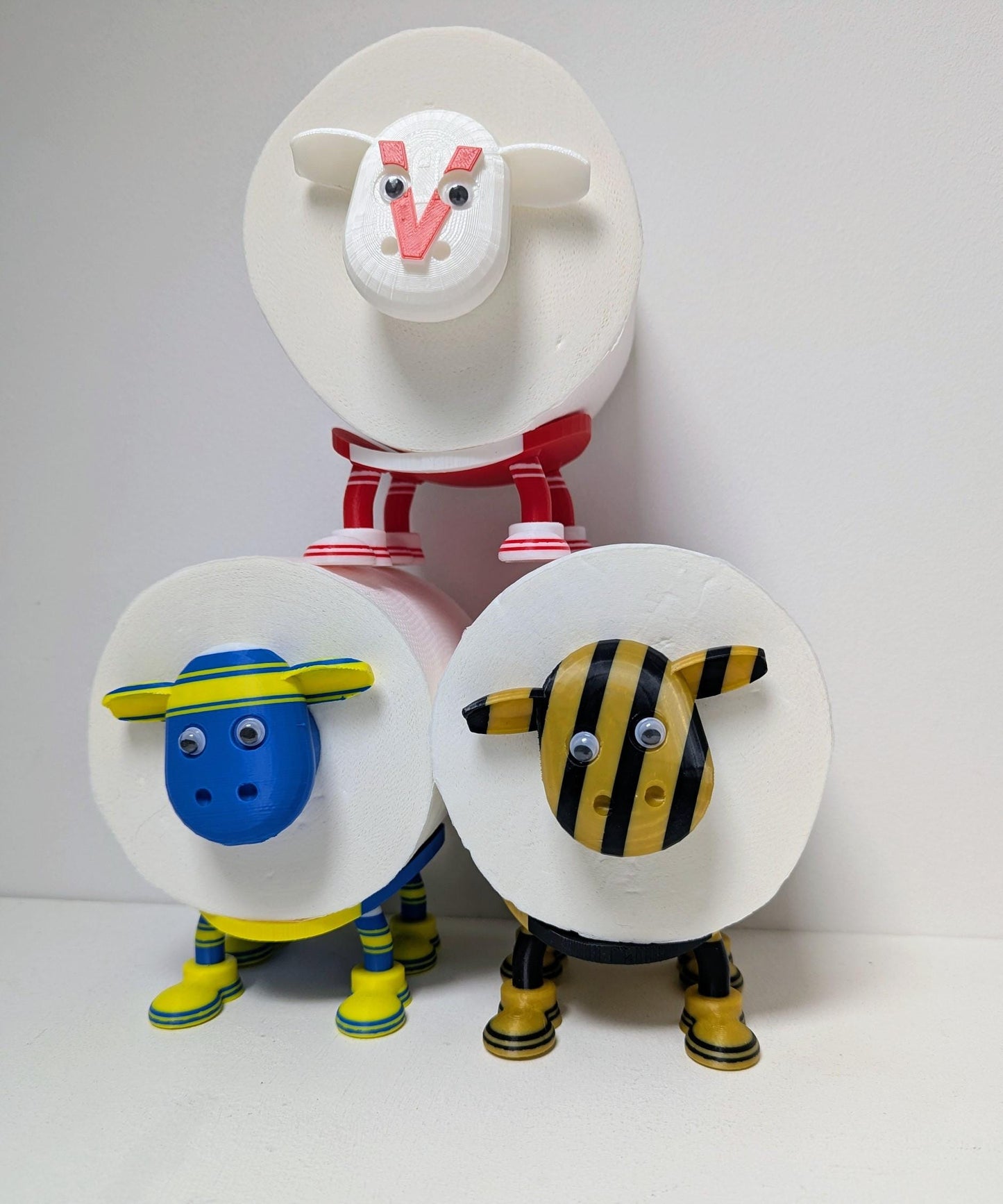 Castleford Tigers SuperSheep Toilet Roll Holder, Classy Cas Fan Bathroom Decor, West Yorkshire SuperLeague Rugby Supporters Present