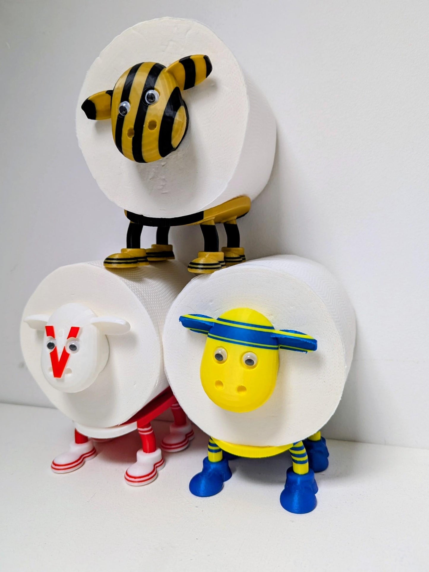 Castleford Tigers SuperSheep Toilet Roll Holder, Classy Cas Fan Bathroom Decor, West Yorkshire SuperLeague Rugby Supporters Present