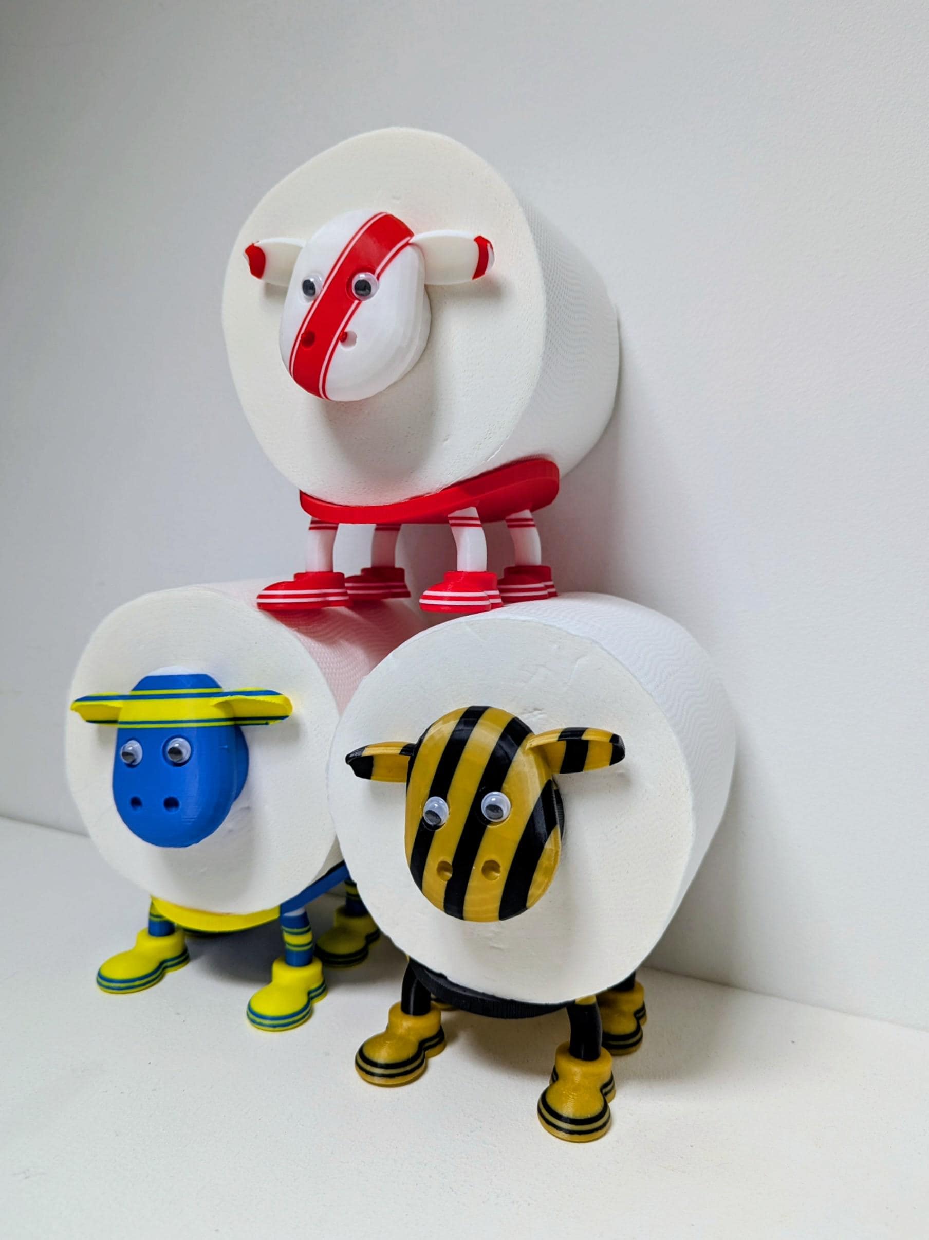 Castleford Tigers SuperSheep Toilet Roll Holder, Classy Cas Fan Bathroom Decor, West Yorkshire SuperLeague Rugby Supporters Present