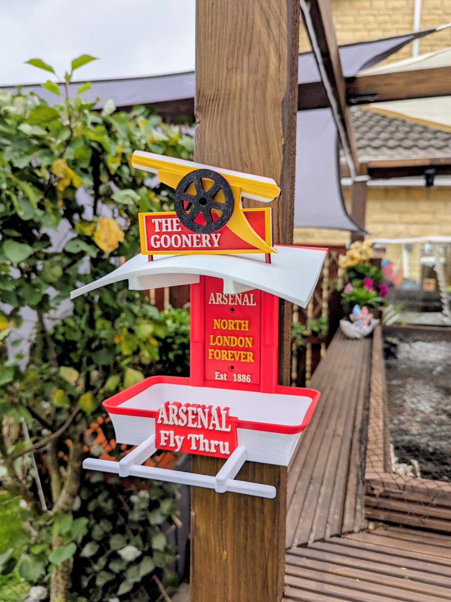 Arsenal fan Bird Feeder : Gunners Feeding Station - Quirky Garden Decor - Wild Bird seed tray - Gift for North London SoccerFan