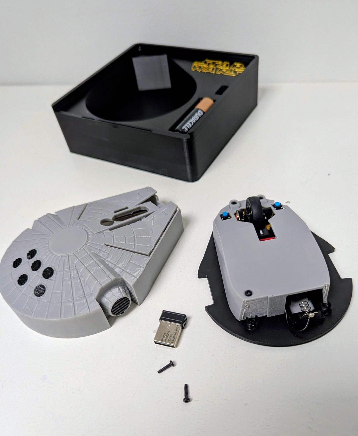 Millenium Falcon Wireless Mouse, with Optional S Wars display case. Great Sci fi galactic empire present