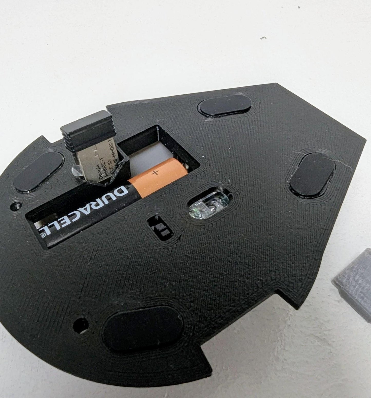 Millenium Falcon Wireless Mouse, with Optional S Wars display case. Great Sci fi galactic empire present