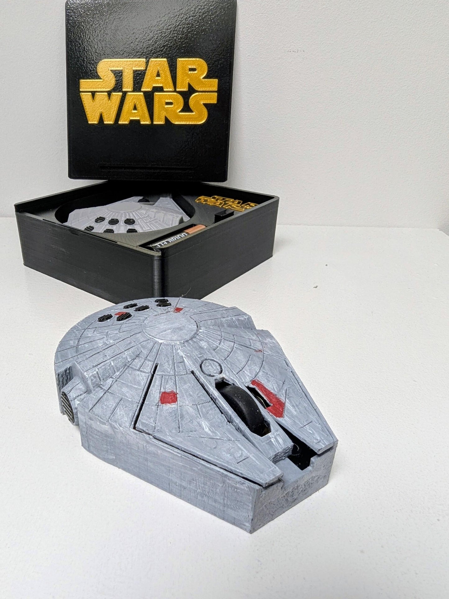 Millenium Falcon Wireless Mouse, with Optional S Wars display case. Great Sci fi galactic empire present