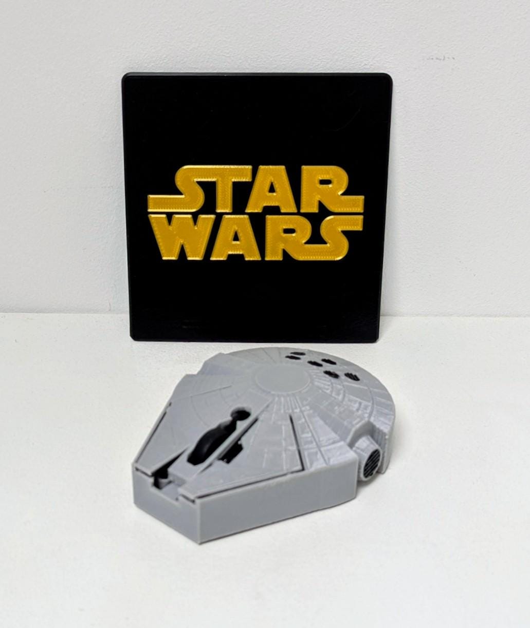 Millenium Falcon Wireless Mouse, with Optional S Wars display case. Great Sci fi galactic empire present