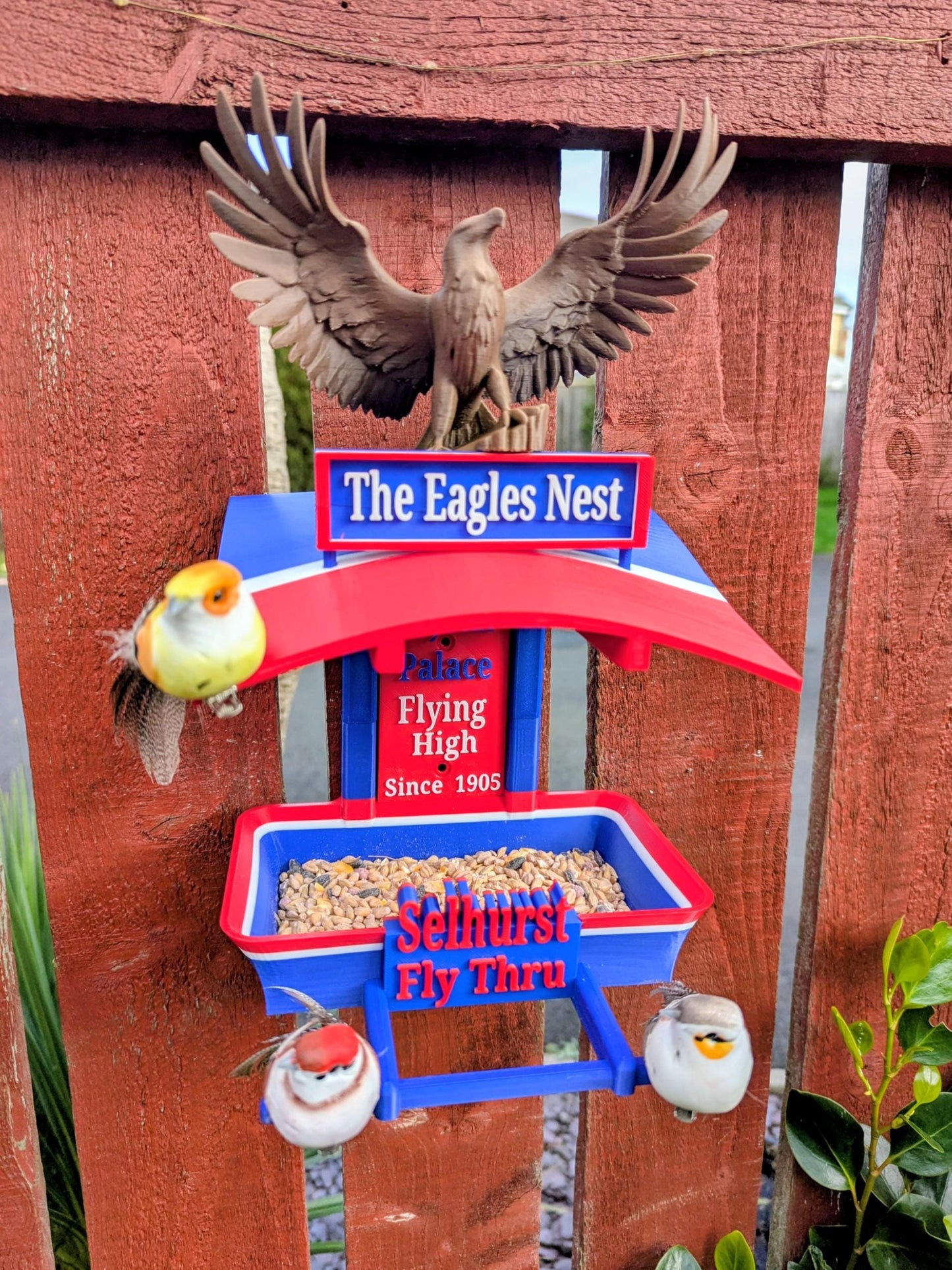 Crystal Palace Bird Feeder , The Eagles Nest, Selhurst Fly-Thru , Flying High Since 1905 Garden Gift for Palace Fans
