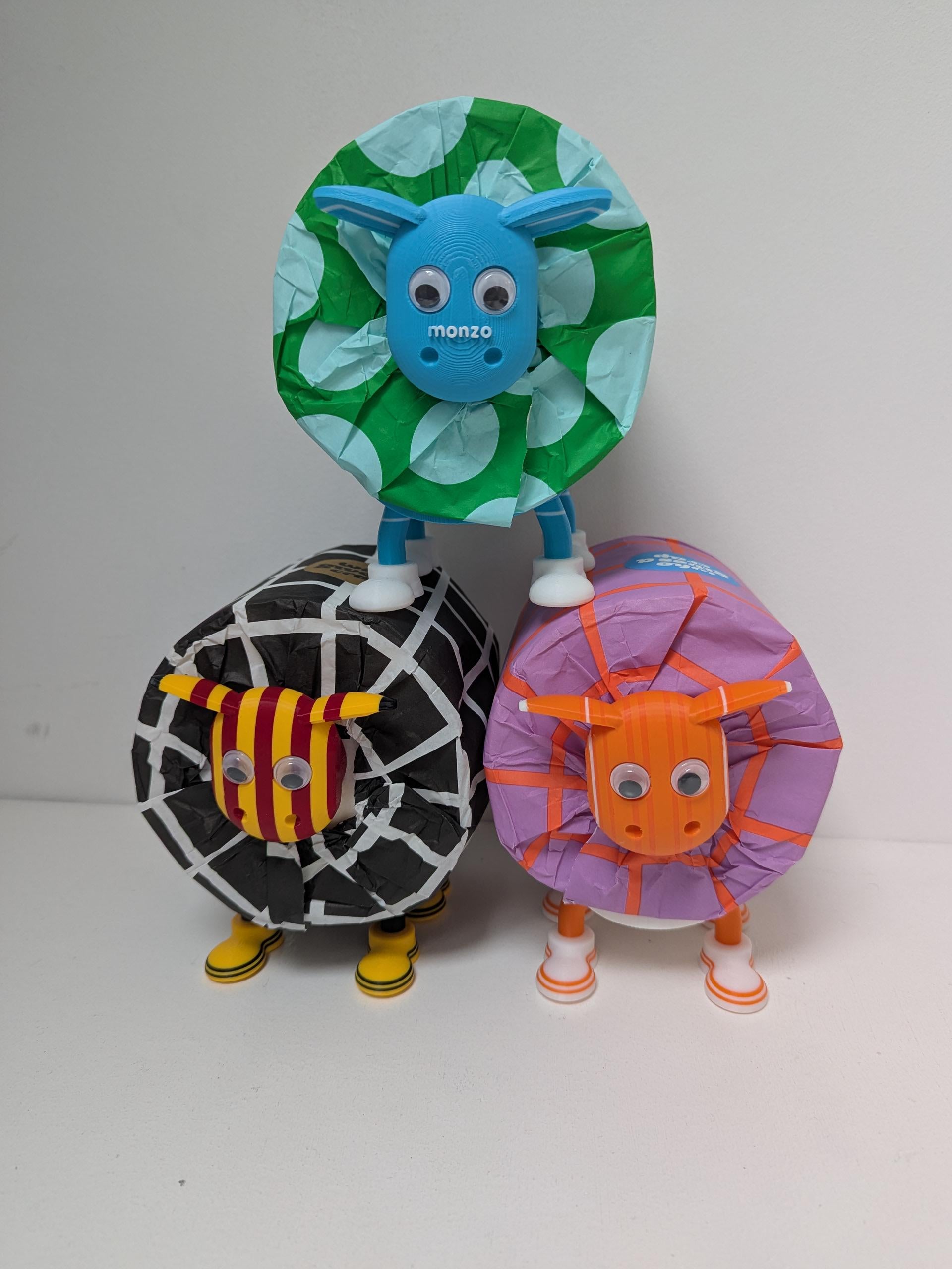 Blackpool toilet roll holder - Funny football gift for him or her, quirky bathroom decor novelty seasiders soccer fan present