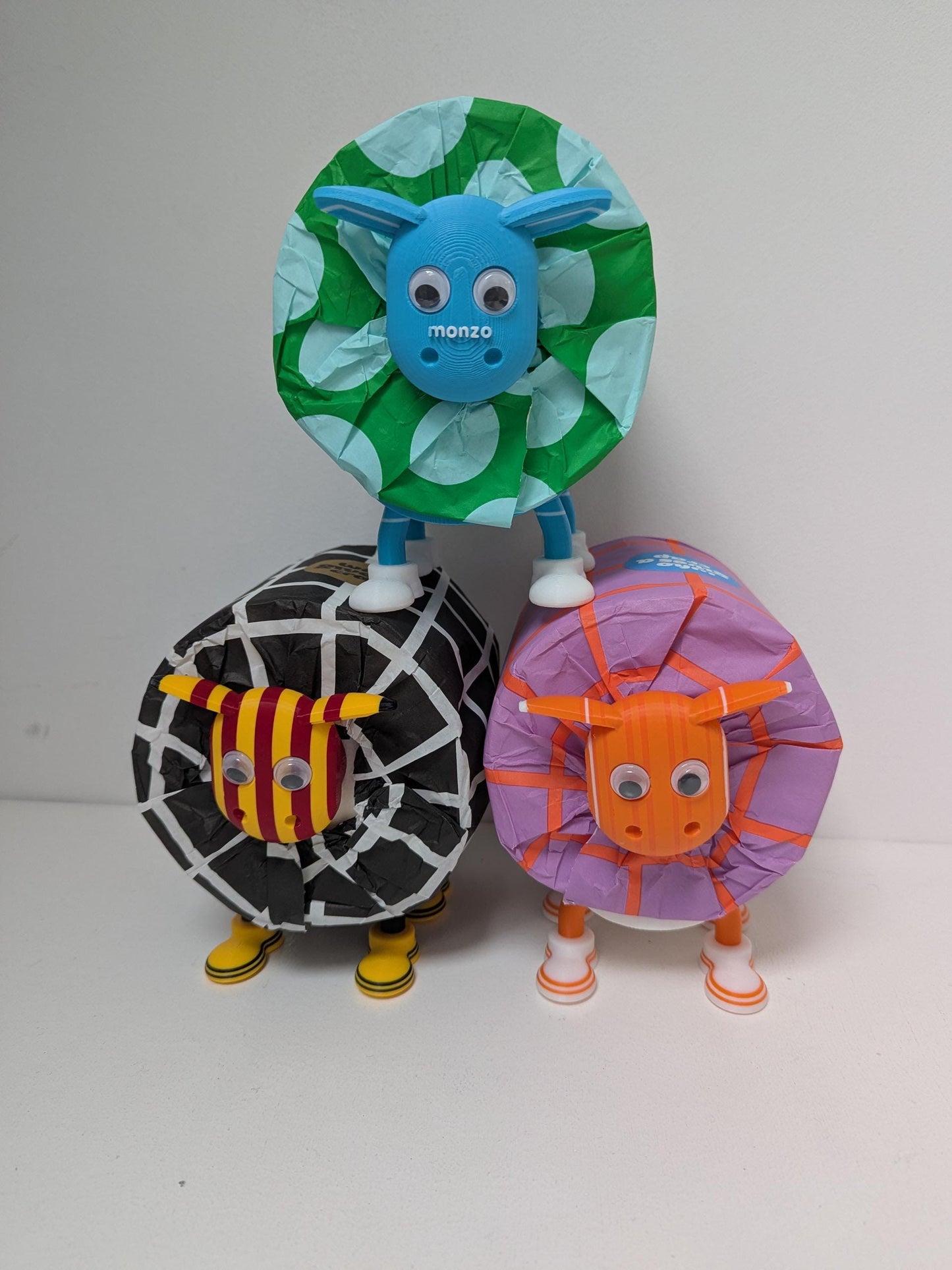 Bradford City toilet roll holder - Funny football gift for him or her, quirky bathroom decor novelty bantams soccer fan present