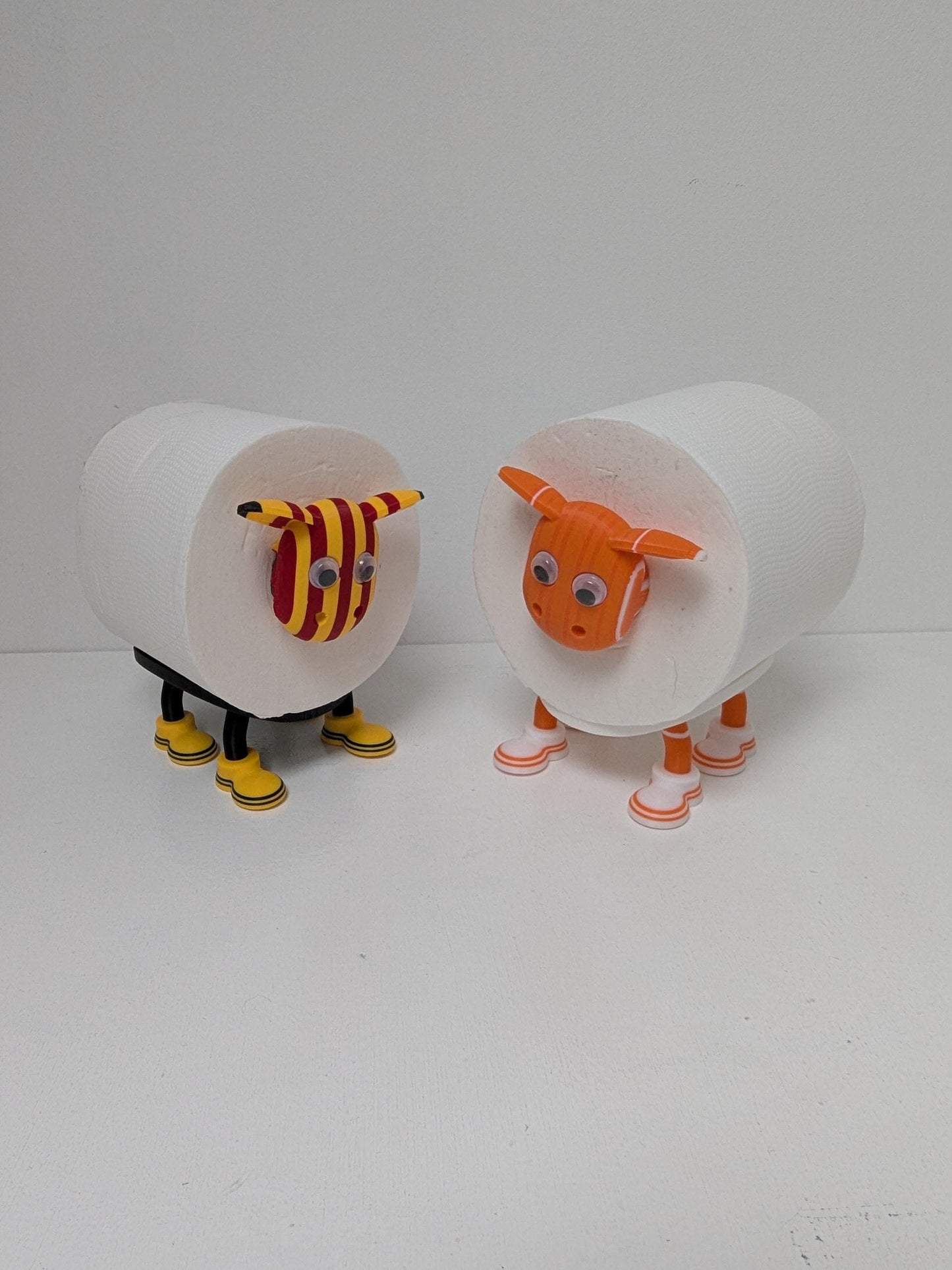 Blackpool toilet roll holder - Funny football gift for him or her, quirky bathroom decor novelty seasiders soccer fan present